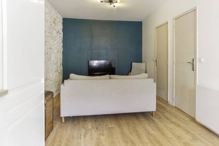 Family-oriented holiday apartment | Next to Popes' Palace | Suitable for remote work | Pets allowed — photo 4