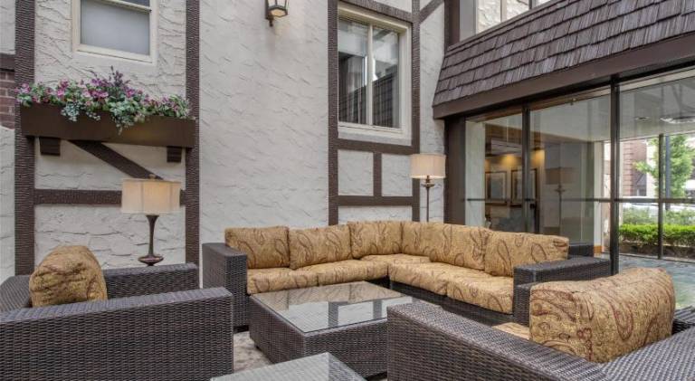 Best Western Plus The Normandy Inn & Suites — photo 3