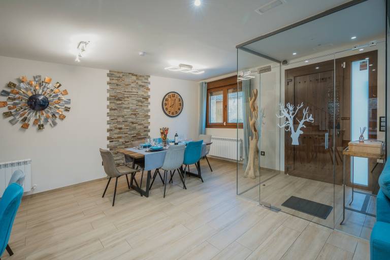 Vacation home with barbeque & terrace — photo 4