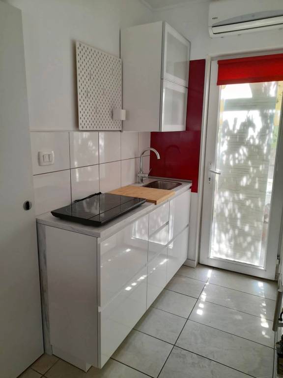 Apartment with grill & patio | Garden view — photo 2