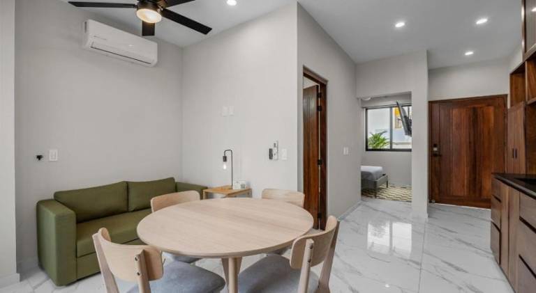 Apartment with pool & hot tub | Pet-friendly — photo 3