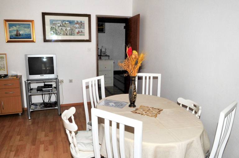 Fully equipped apartment with private pool, patio & garden | Sea view | Beach nearby | Pet-friendly — photo 5