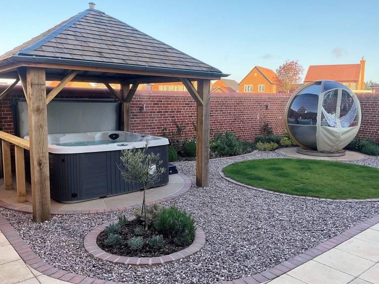 Cottage Holt