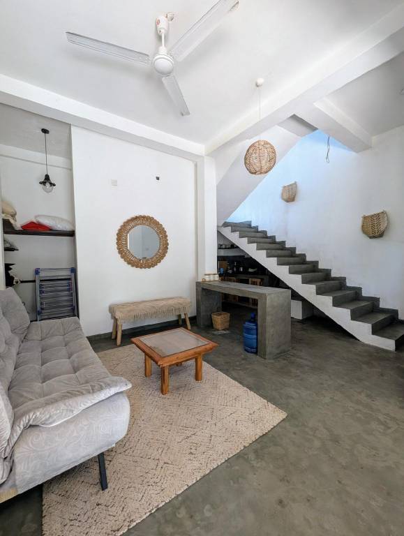 Lush current beach house — photo 3