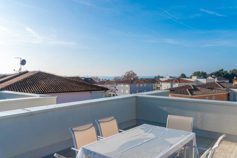 Holiday apartment with terrace | Sea view in Umag
