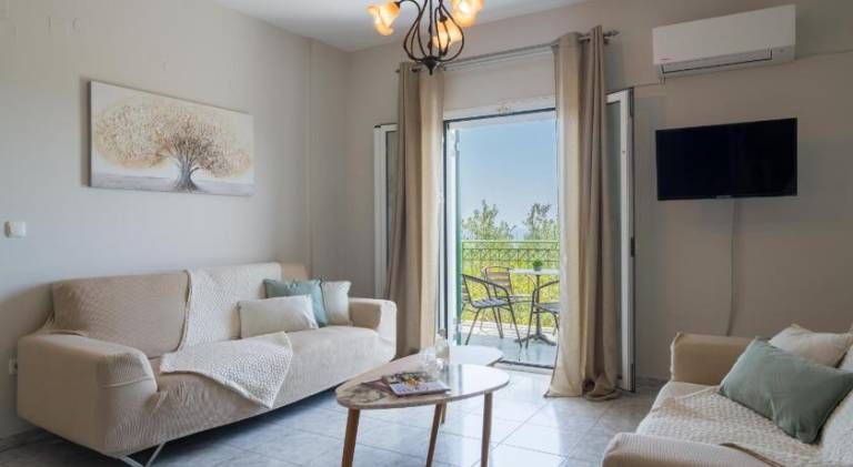 Wonderful apartment with patio & garden | Good for workation | Pet-friendly in Kefalonia