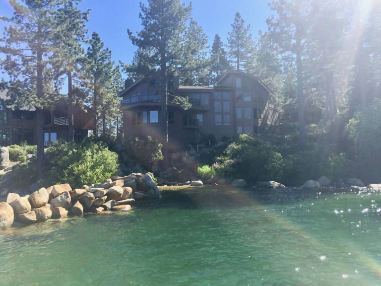 Hus Zephyr Cove-Round Hill Village
