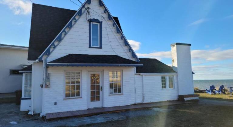 House with 2 rooms for 7 persons in Rimouski, QC