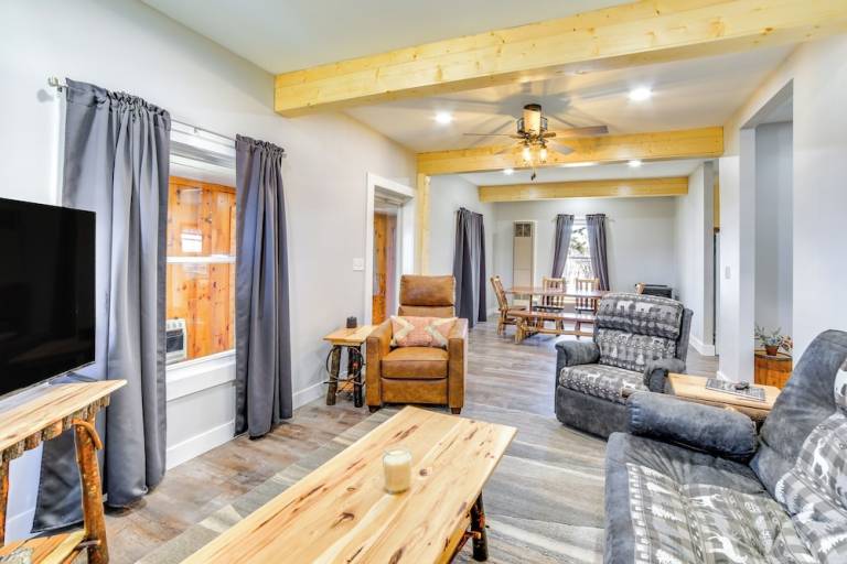 Cottage  Seney