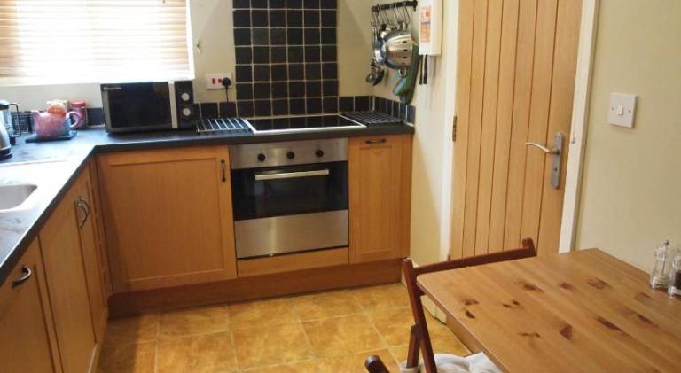 Pleasant chalet with yard | Dogs allowed — photo 4