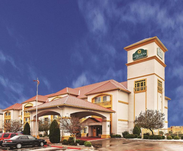 La Quinta Inn & Suites by Wyndham Weatherford