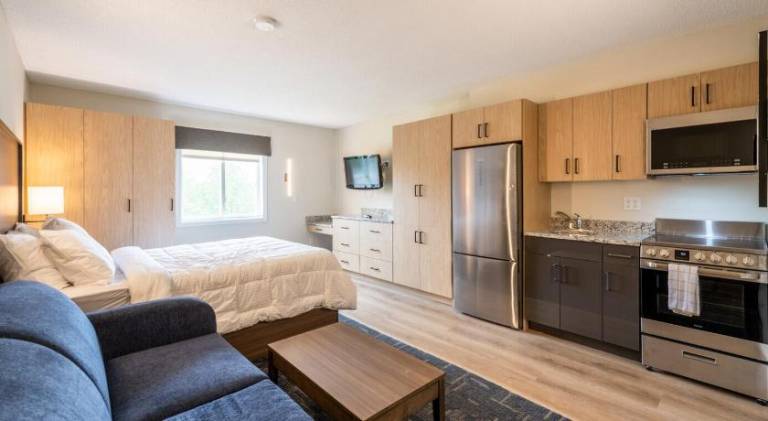 Residences at Solomon Pond — photo 2