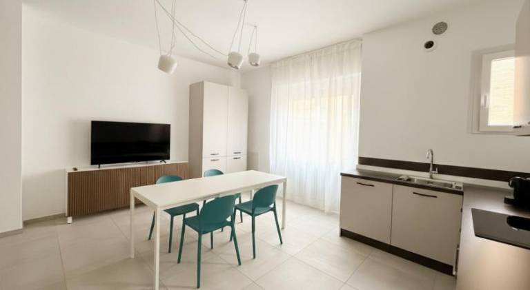 Apartment with patio — photo 5