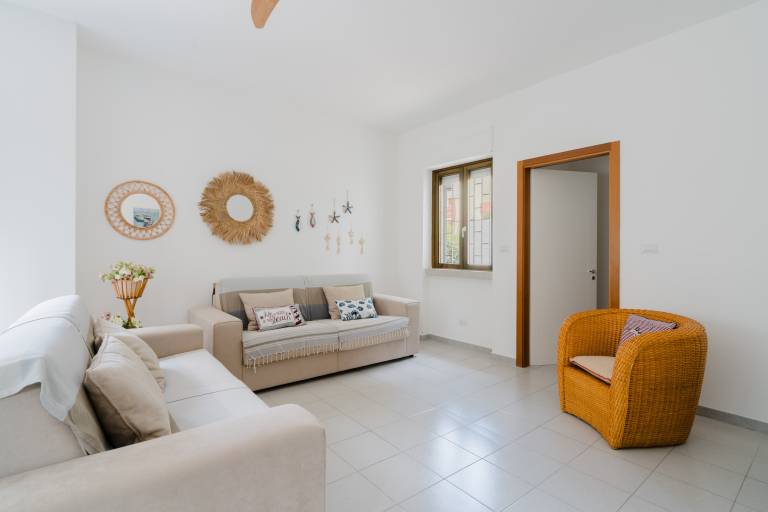 Vacation Home 'Karma' with Sea View and Air Conditioning — photo 2
