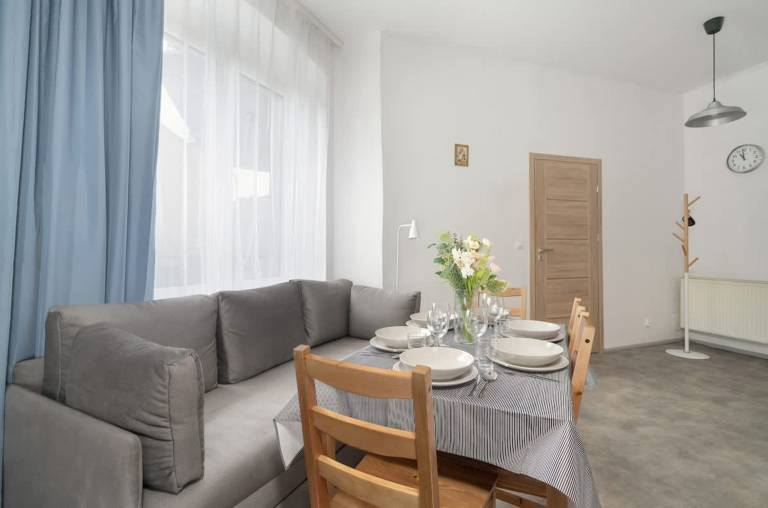 Apartment with 2 rooms for 6 persons in Poznan
