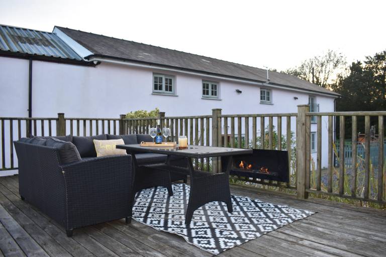 Yr Hen Beudy, Barn Conversion, Sleeps 4, Dogs Ok in Carmarthen