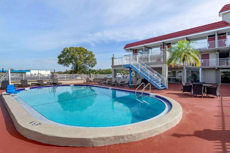Rodeway Inn Clearwater-Largo — photo 5
