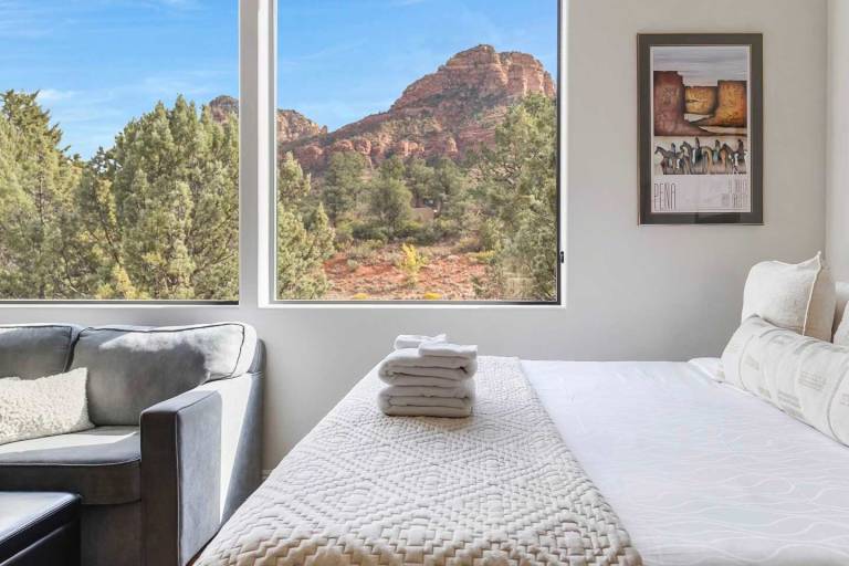 Mammoth Rock Retreat Villa Sleeps 4