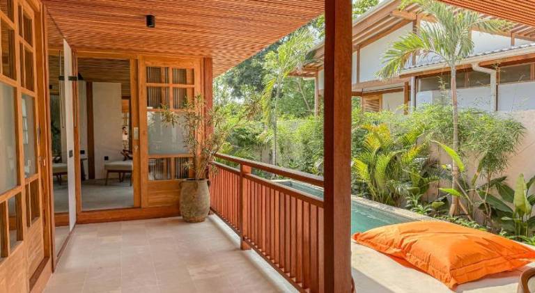160 m&sup2; Villa