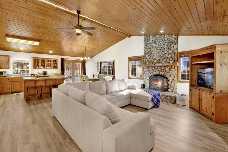 Family-oriented cabin with garden, barbecue & terrace | Lake view | Dogs allowed — photo 2