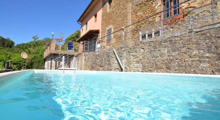 House with pool | Pets allowed — photo 4