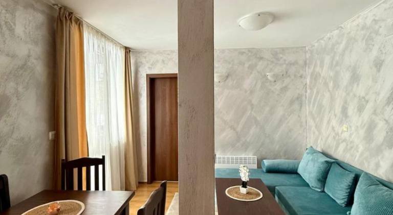 Apartment with pool in Bansko