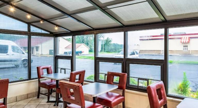 Red Roof Inn Columbus - Taylorsville/ Edinburgh — photo 3