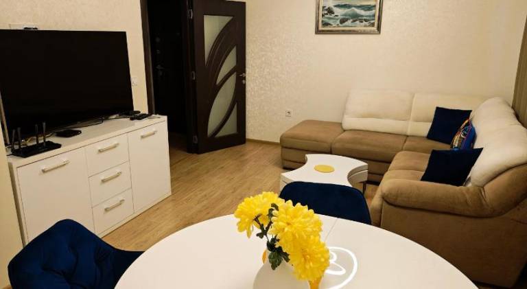 Fully equipped apartment with patio | Dogs allowed — photo 2