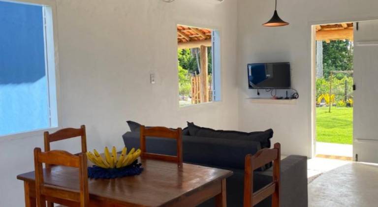 Rental apartment with patio, pool & garden | Pets allowed — photo 4