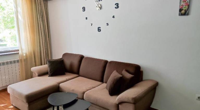 Ample rental apartment with pool & hot tub | Pets are welcome in Bansko