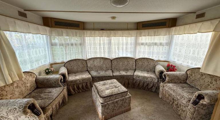 Lodge with barbeque, patio & yard — photo 5