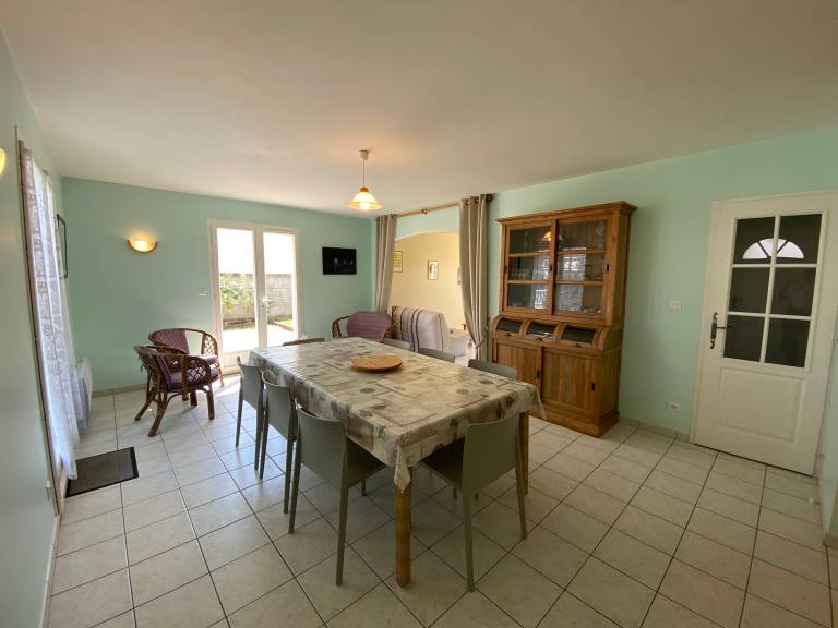 Vacation home with barbeque — photo 4