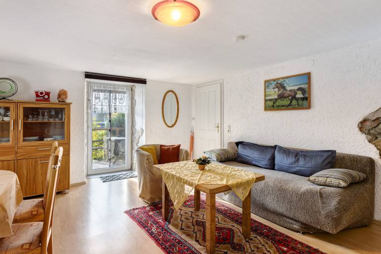Apartment 'Ferienwohnung 1' with Private Terrace, Shared Garden and Wi-Fi in Donaueschingen