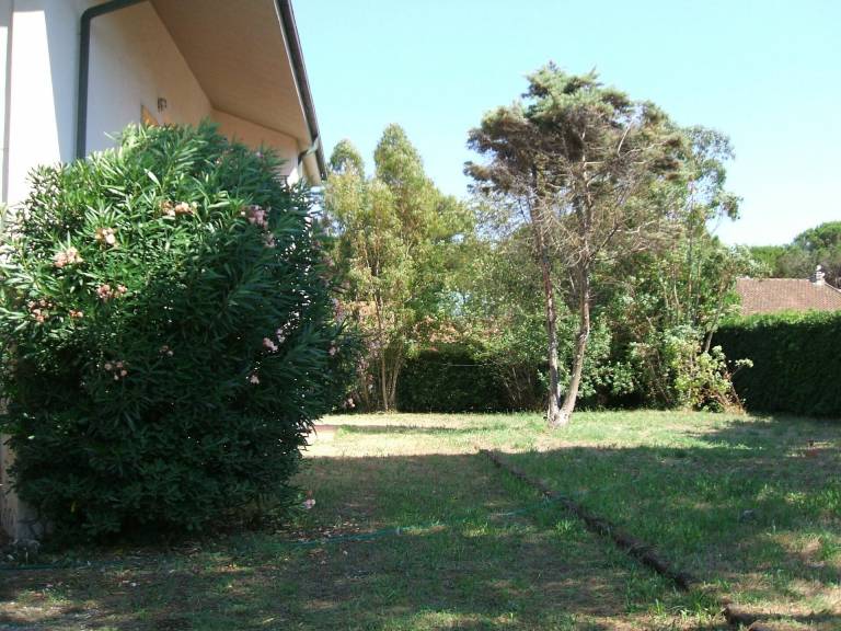 Apartment with garden, patio & barbecue | Sea view — photo 4