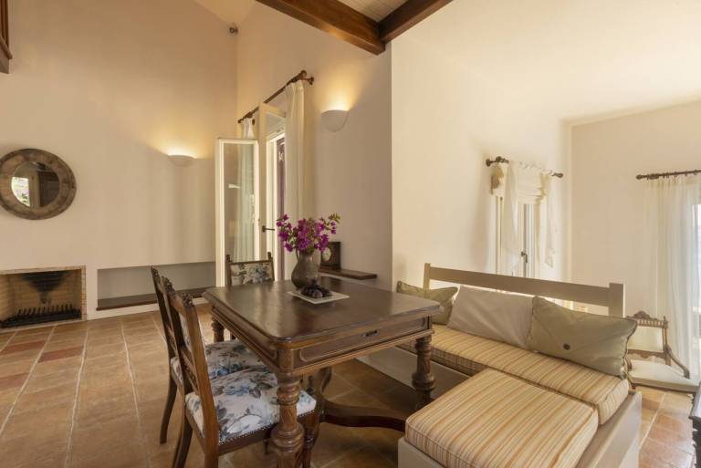 Elegant Andros Beach House Villa Stenies Anatoli 5 bedrooms — photo 3