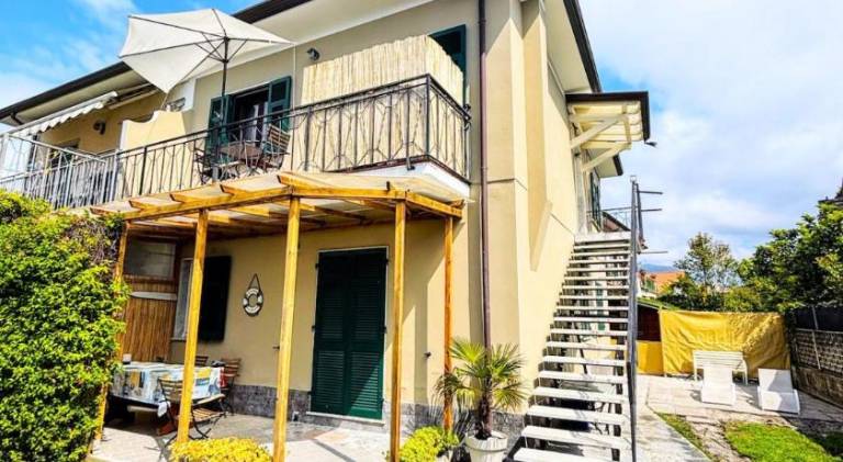 -Shining house by the sea-Free Parking and Beach — photo 2