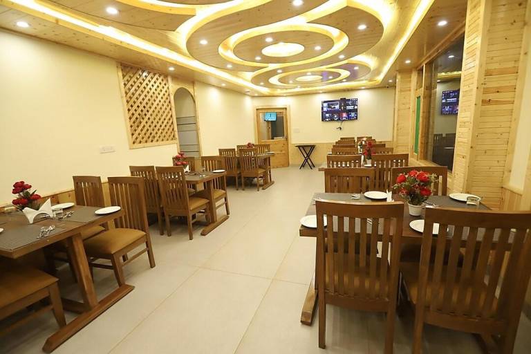 Golden Woods Manali — photo 3