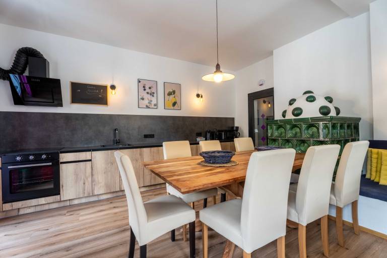 Child-friendly pleasant rental apartment | Mountain view | Ski nearby | Good for workation | Pets allowed in Zell am See