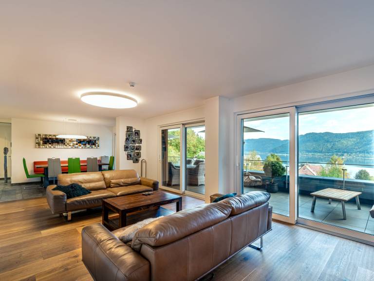 Ferienwohnung mit Hund in Treffen am Ossiacher See, Ossiacher See für max. 6 Gäste