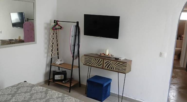 Serviced apartment with terrace — photo 2
