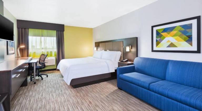Holiday Inn Express Winnipeg Airport - Polo Park By IHG in Winnipeg, MB