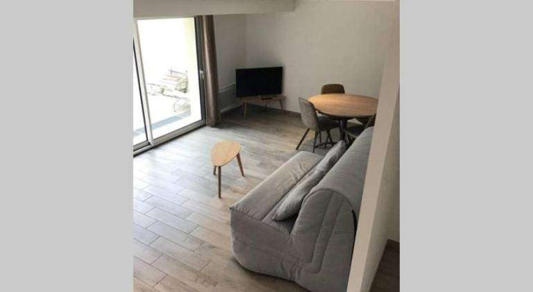 House with 2 rooms for 4 persons — photo 2