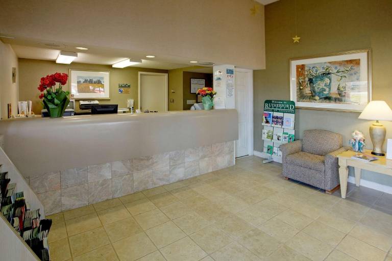 Americas Best Value Inn & Suites Murfreesboro — photo 4