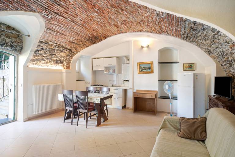 Holiday apartment with 1 room for 4 persons in Diano Marina