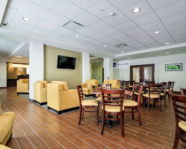 Sleep Inn & Suites Fort Scott — photo 5