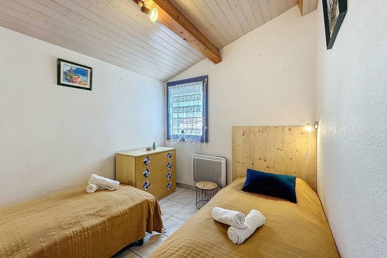 Beautiful apartment near the beach — photo 4