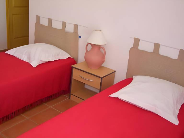 Nice apartment with private pool, patio & garden | Pets are welcome in Vers-Pont-du-Gard