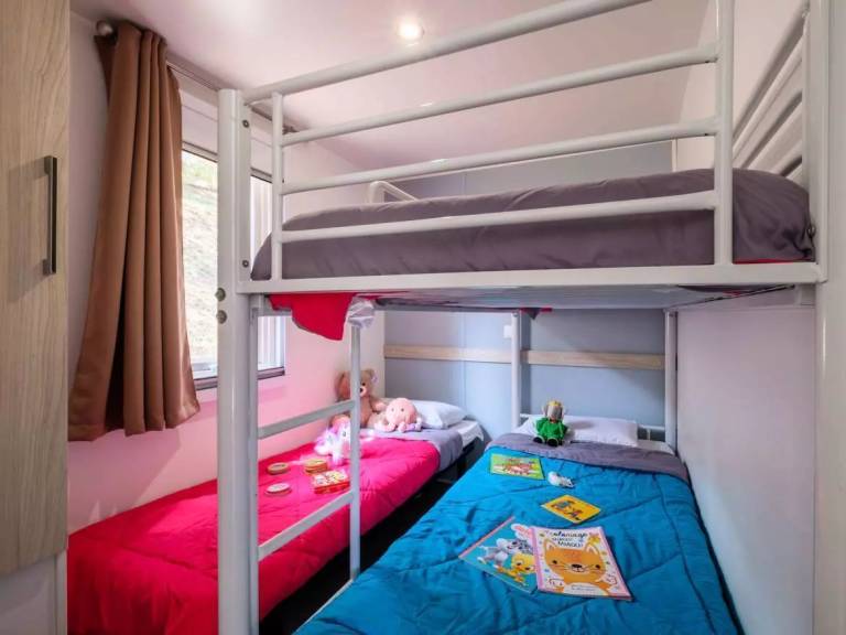 Campsite Le Saint Louis - Mobile home Comfort 2 bdr. 5 pers. Covered Decking A/C TV — photo 3