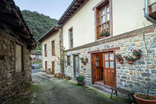 Casa Camaleño