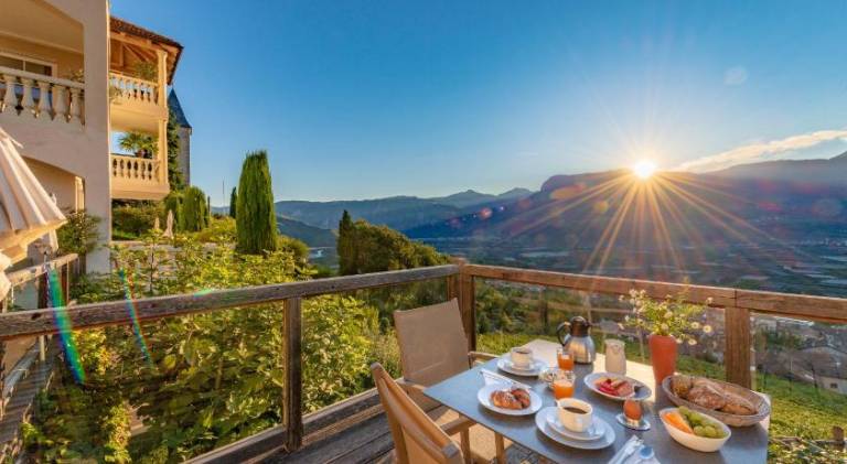 Beautiful serviced apartment with pool, grill & sauna | Pets are welcome — photo 3